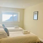 Seaview And Poolside Apt 18 Central Location