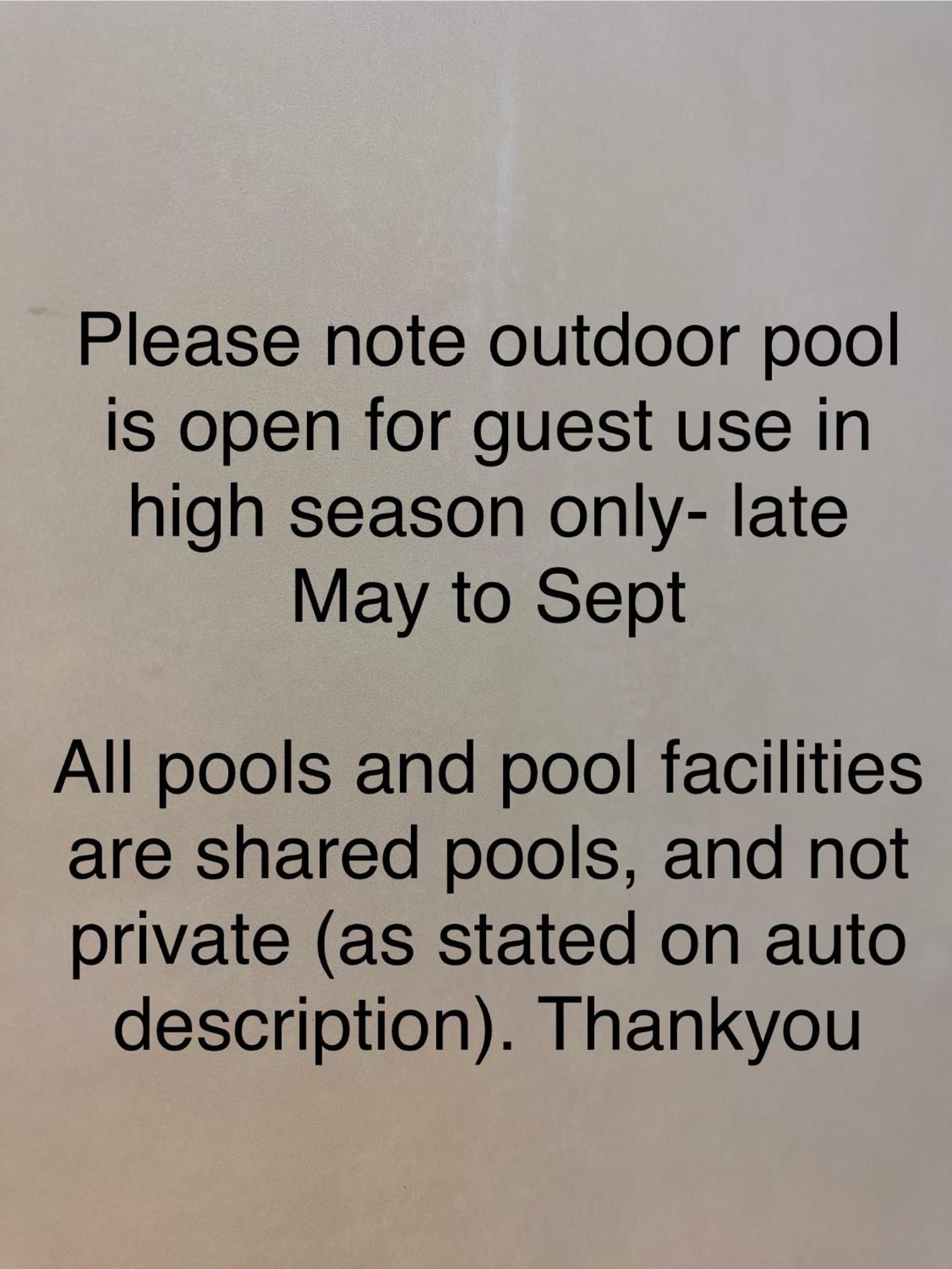 Seaview And Poolside 18 Location Apartment